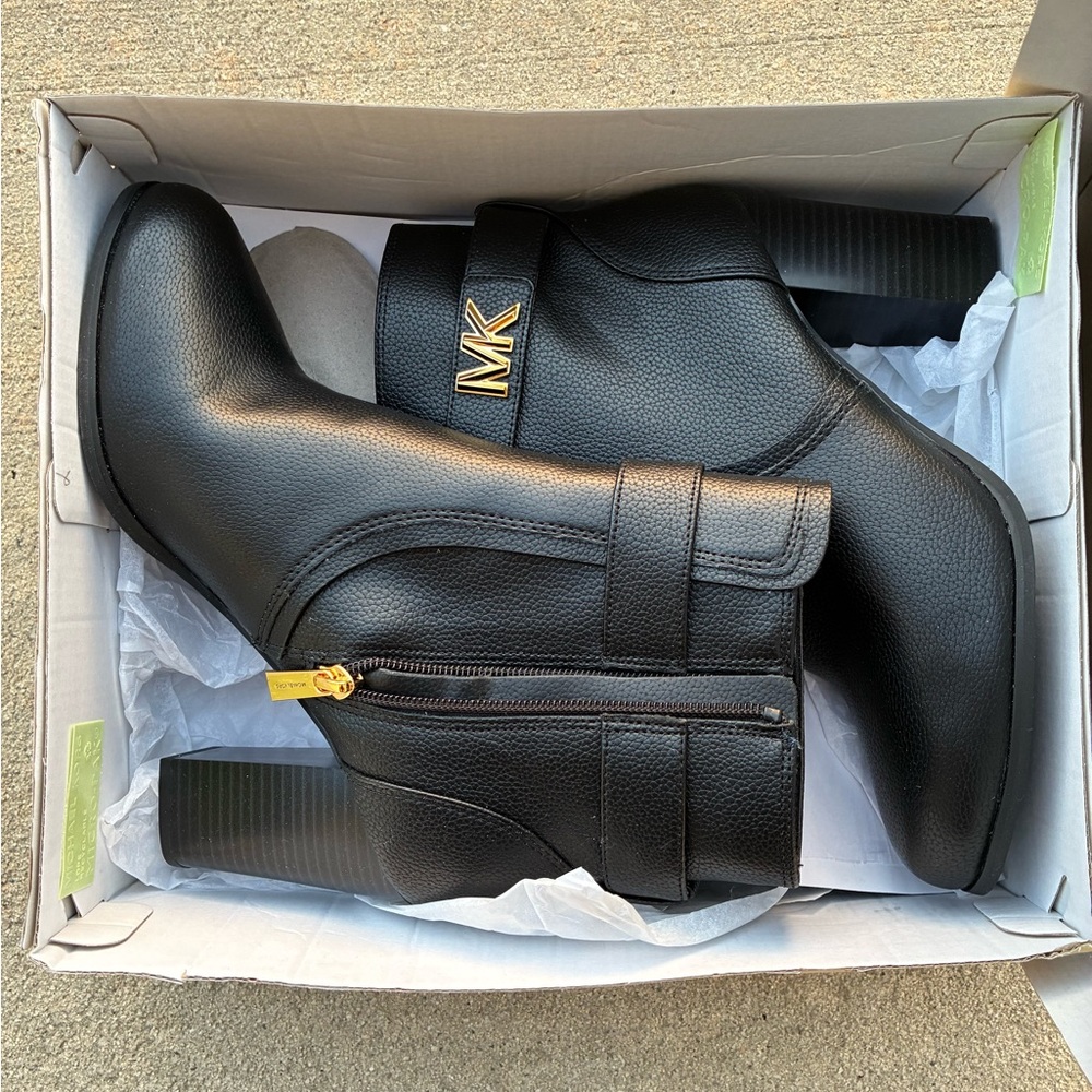 Michael Kors Black Ankle Booties Gold MK Logo Block Heel Size 9